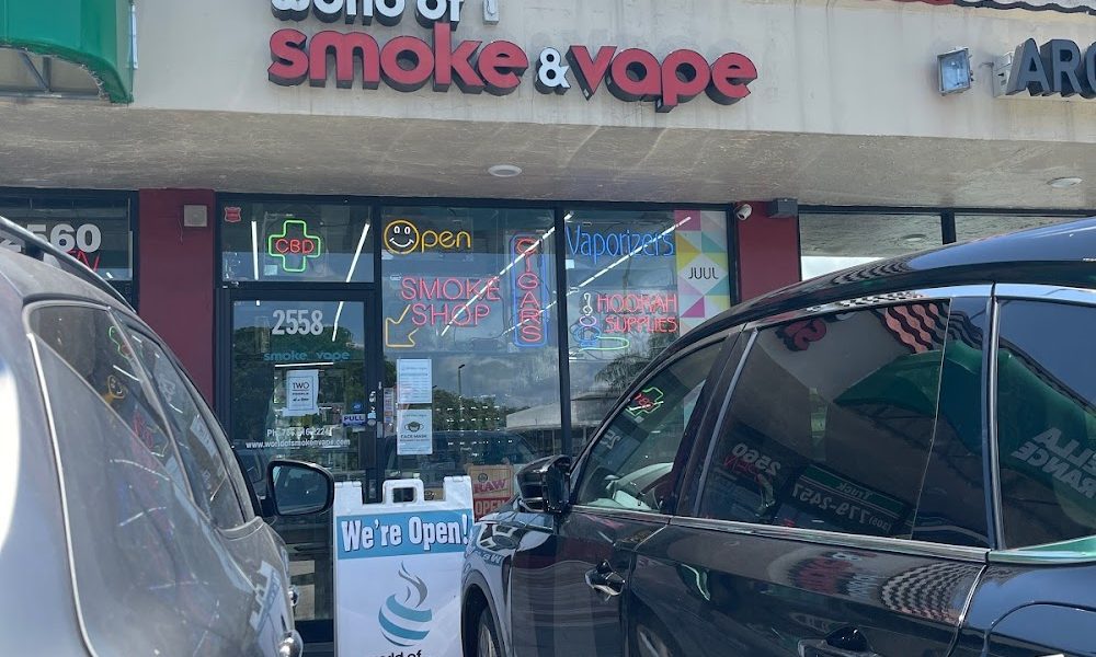 World of Smoke & Vape – Aventura